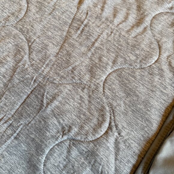 Set of 2 SHARPER IMAGE Cooling Touch Throw Blanket Grey & Blue - Picture 12 of 16